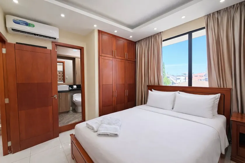 Your ideal suite with pool in the heart of Unioro - Image 1