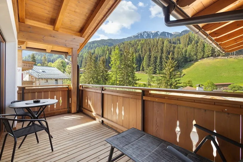 Apartment 'Weissbrunn Alexander' with Mountain View, Shared Terrace and Wi-Fi - Image 1