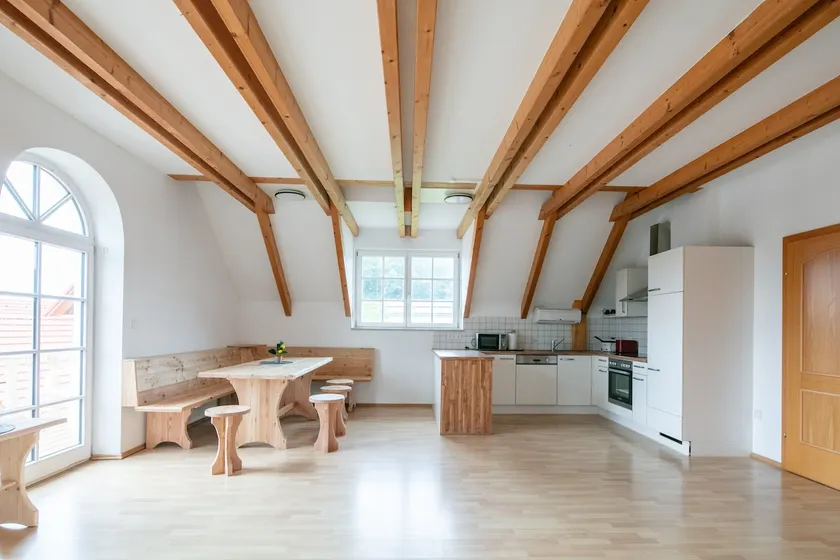 Large apartment in the countryside for families & groups - Image 1