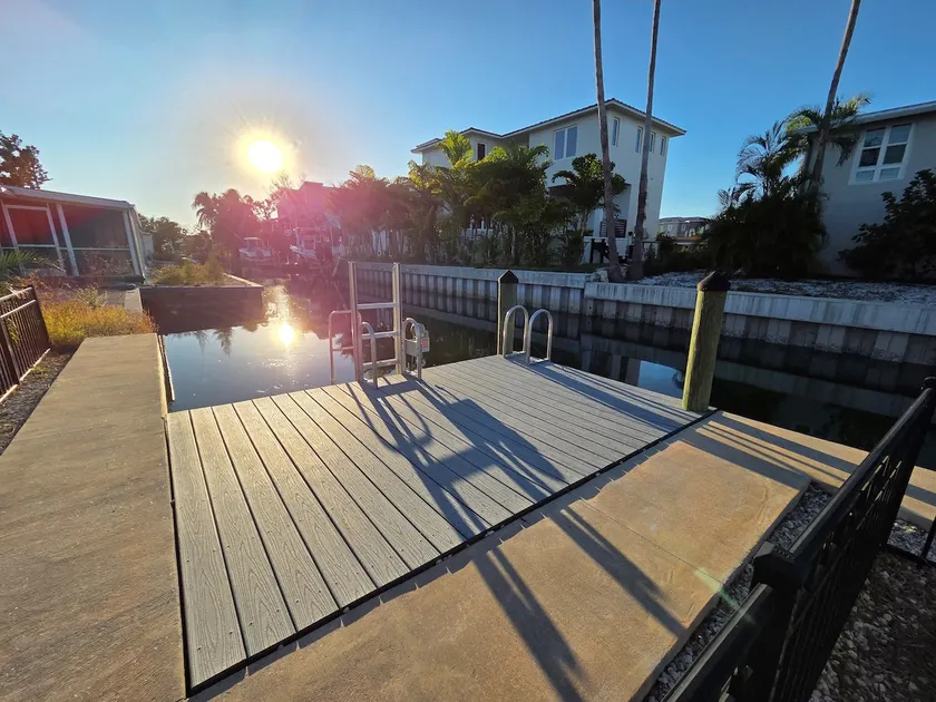 Canal-Front Charmer with Private Beach Access! - Image 1