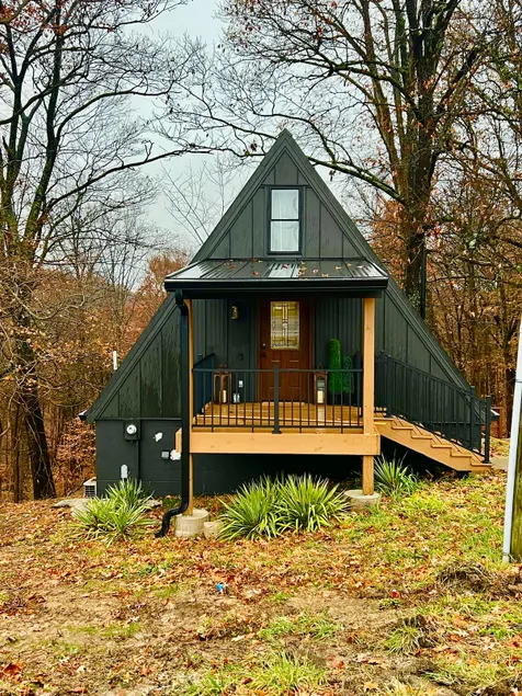 Cozy Cottage with Forest View - Hot Tub - Image 1