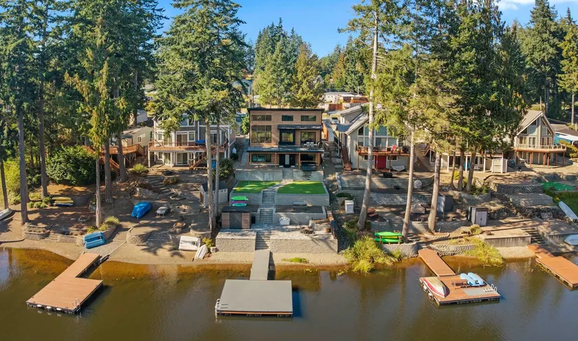 Lakefront Retreat | Dock, Golf, Hot Tub, & Arcade - Image 1