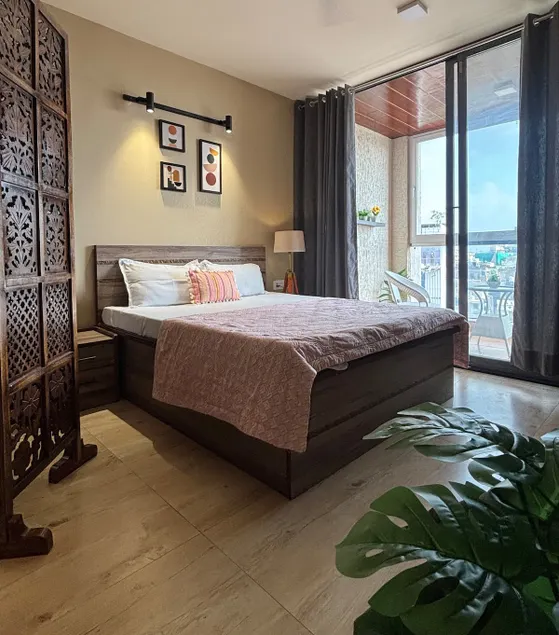 The Boho Balcony Studio@Jaipur Centre+WiFi+GYM - Image 1