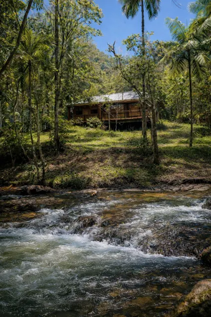Lumiar Sitio with heated pool by the river. - Image 1