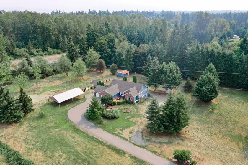 4 Acre Escape | Perfect for Families and Groups - Image 1