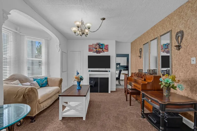 Cozy Spacious 4 Bd/1.5ba near Philly&Atlantic City - Image 1