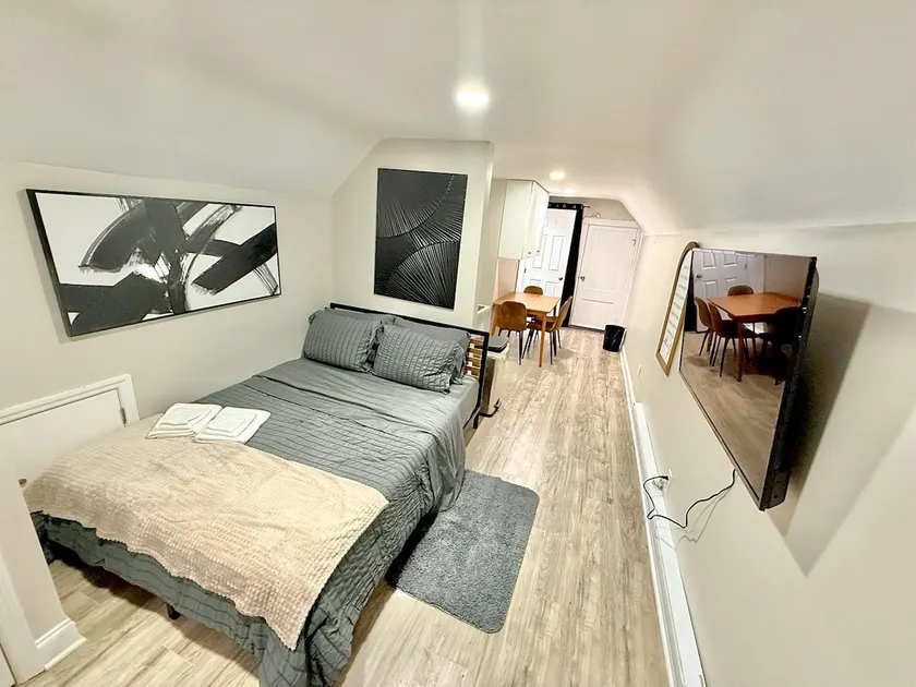 1BR Compact Comfort | up to 6 Guests - Image 1
