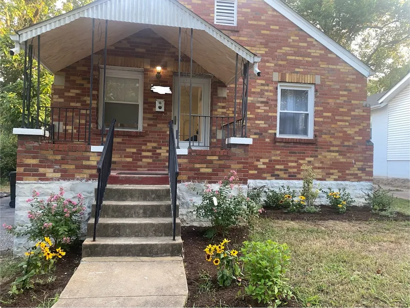 2 Bedroom Elegant House Minutes from Delmar Loop - Image 1