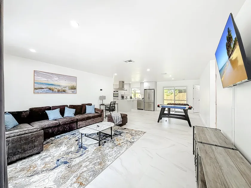 Delray Beach Escape | Near Downtown & Beaches - Image 1
