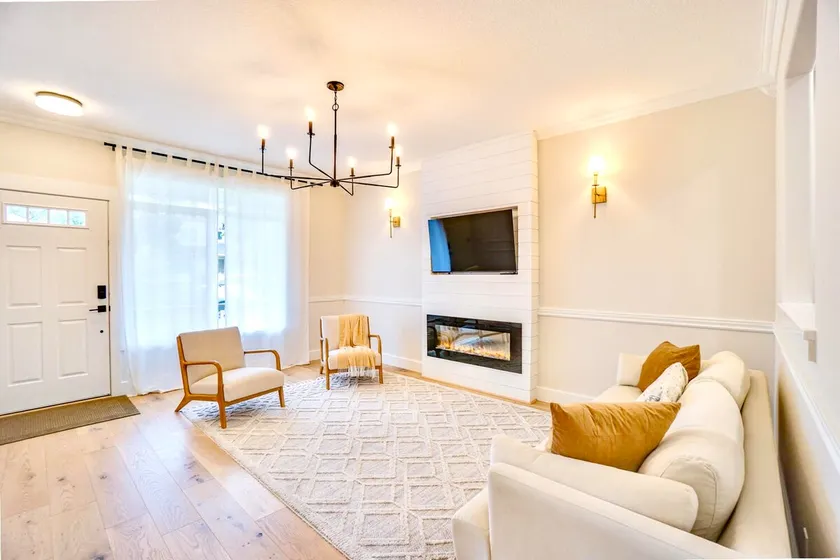 Modern 3BR | Loft, Terrace & New Remodel|Game Room - Image 1