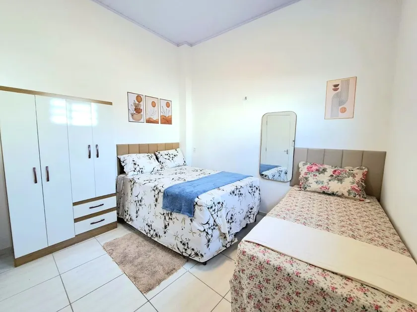 Cozy and Central Studio Apartment Near Madre Deus - Image 1