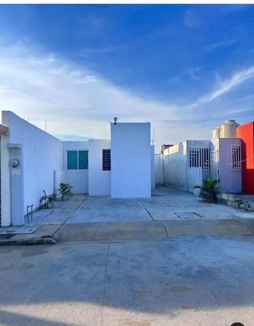 Close to the Maternal Hospital and Plaza Acaya - Image 1