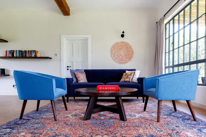 Modern Guest House in Chaka with views of Mt Kenya - Image 1