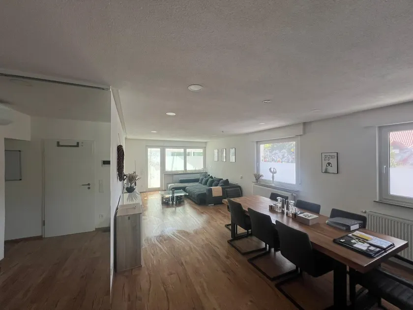 Beautiful 3-room apartment with garden and terrace - Image 1