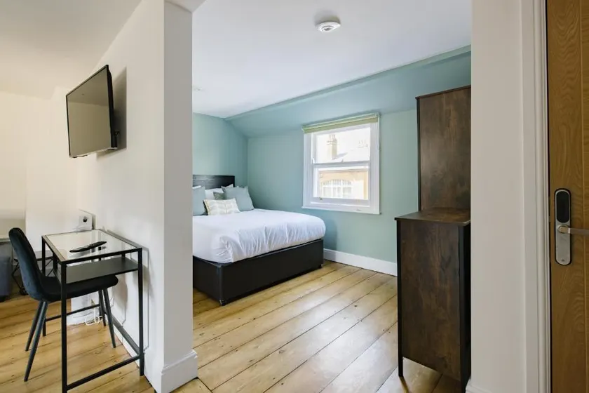 Family Studio | Walk to Kings Cross & City - Image 1