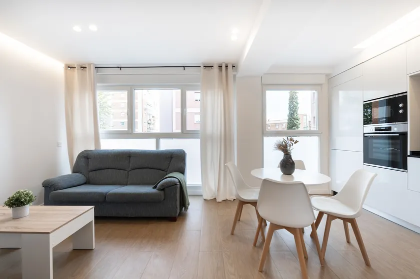 Apartment 2 in Puerta del Ángel - Image 1