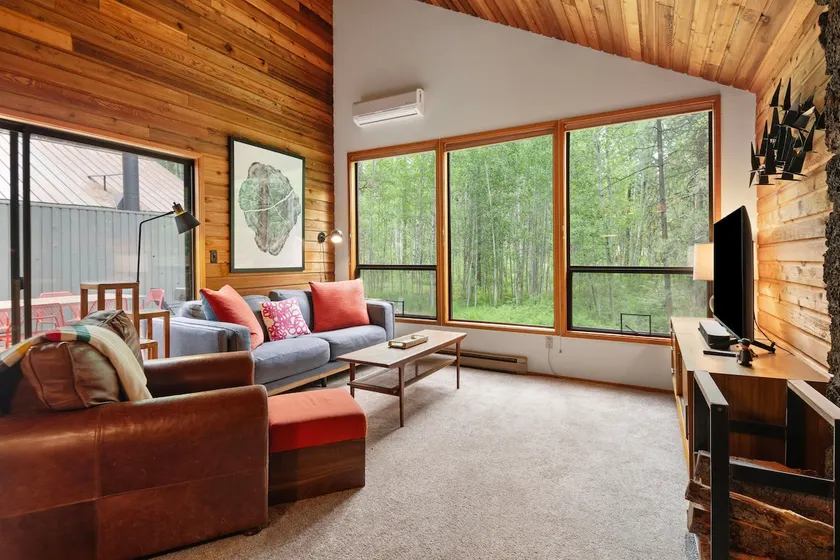 Cozy cabin in Black Butte Ranch - Image 1