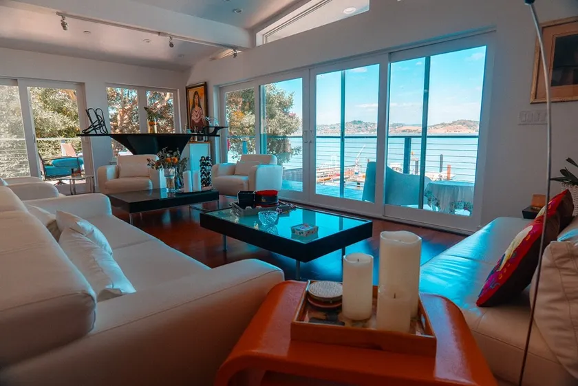 Bay Views; Perfect for Reunions & Retreats - Image 1
