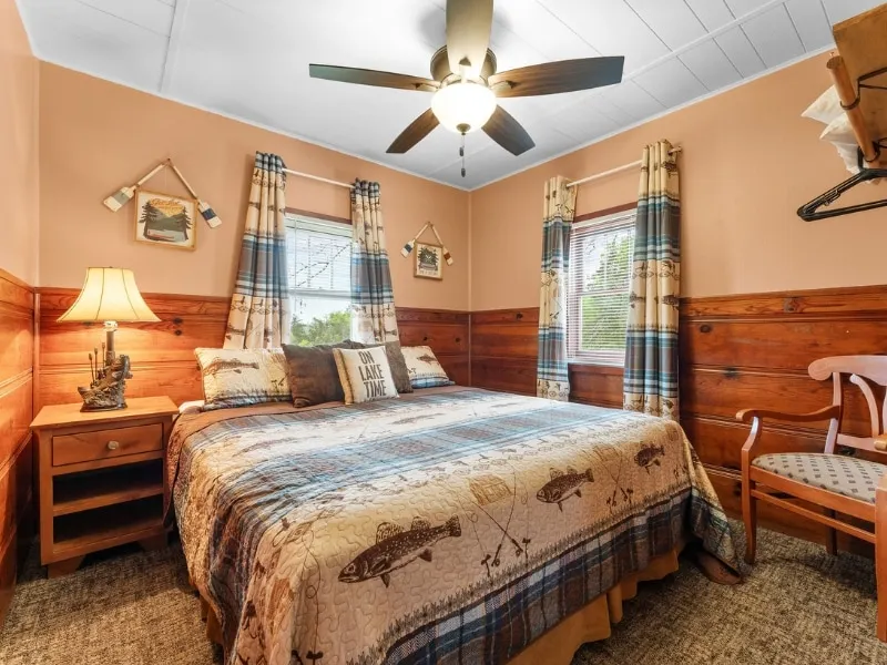CozyCabin@BullShoalsLake|TuckerHollow|Pet|Firepit - Image 1