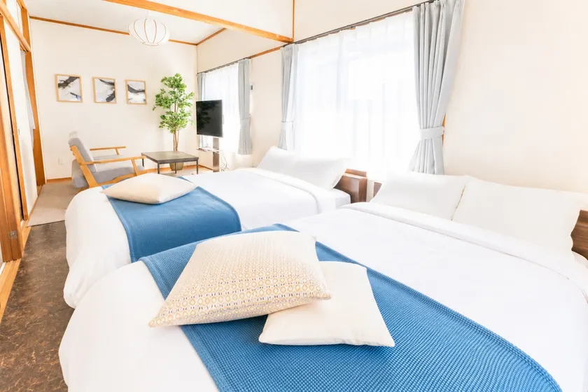 Tram 5 min｜Castle Direct｜38 m² for 5｜Washer+Dryer - Image 1