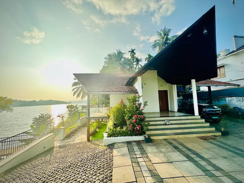 Rivera Casa - A cozy riverside escape. - Image 1