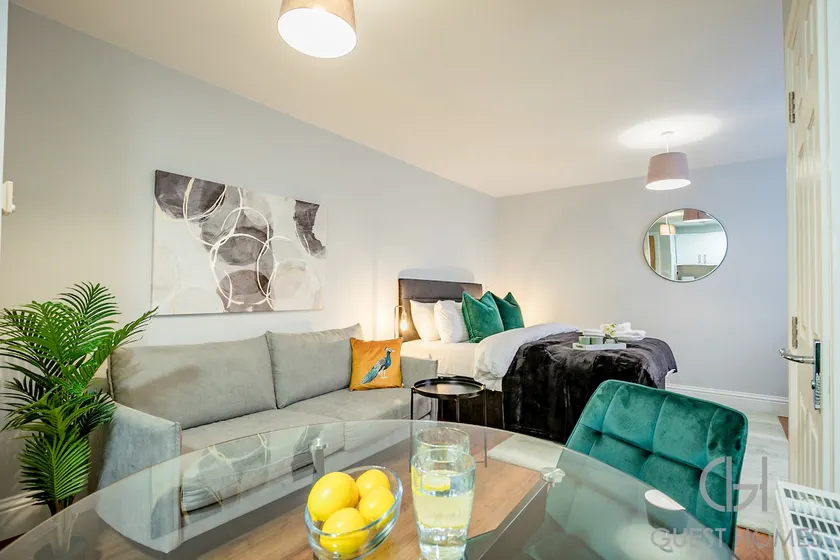 Guest Stays - Bridge Street Studio 1 - Image 1