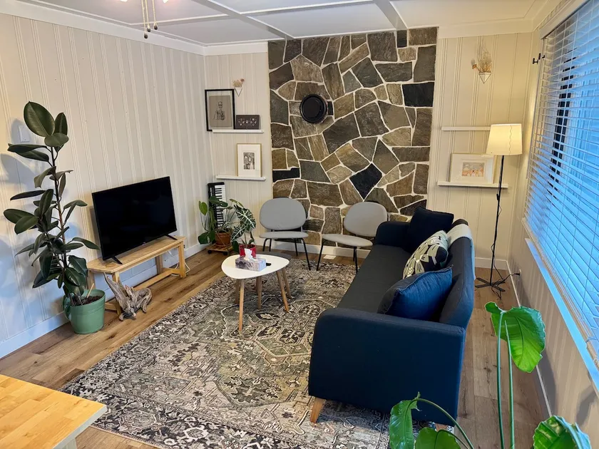 Cozy 2 Bedroom Home in Kenora - Image 1
