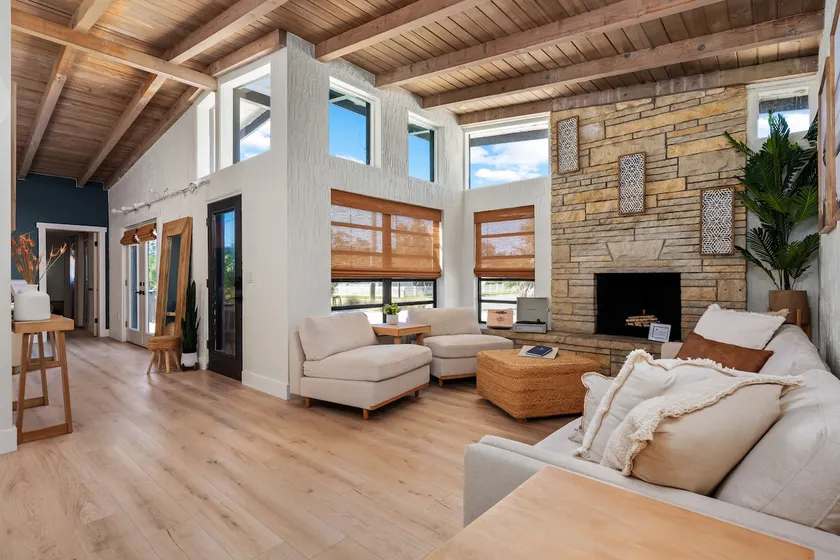 4 BR Pool Home | Sand Volleyball | Near AMI & IMG - Image 1