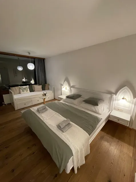 Cozy Alpine Retreat near Hallstatt and Dachstein - Image 1