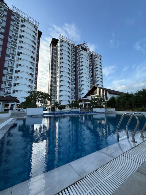 Your Cozy Getaway at Royal Oceancrest, Lapu-Lapu - Image 1
