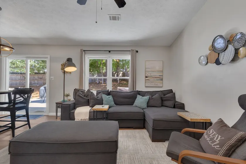 Oasis: hot tub, fire pit, outdoor living + dining - Image 1