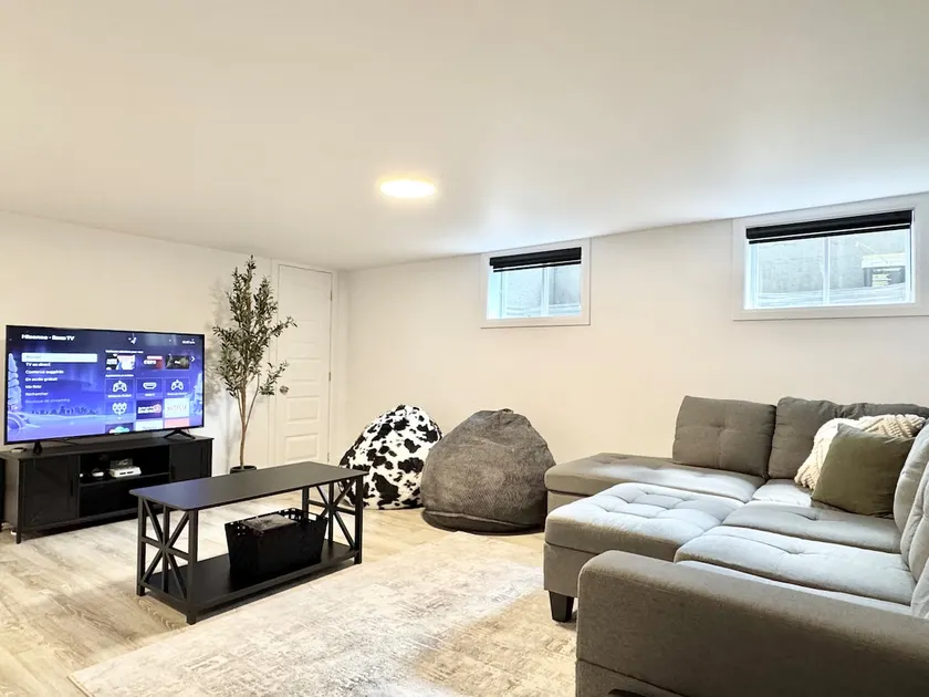 Quebec City Spa Apt w/Hot Tub & EV Charger - Image 1