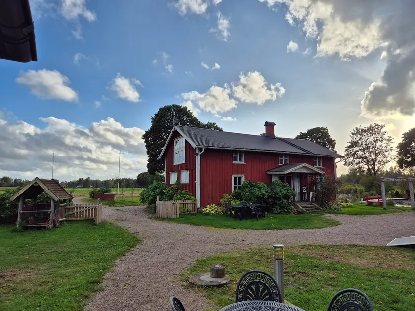 Charlottenlund's farmhouse - Image 1