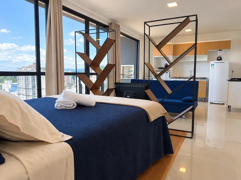 Studio, 18th Floor, Downtown, Fully Equipped, Pool/Gym - Image 1