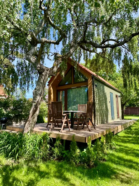 Private small house with sauna and terrace in Tallinn - Image 1