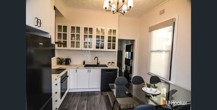 Charming 2BRM Home – Near CBD - Image 1