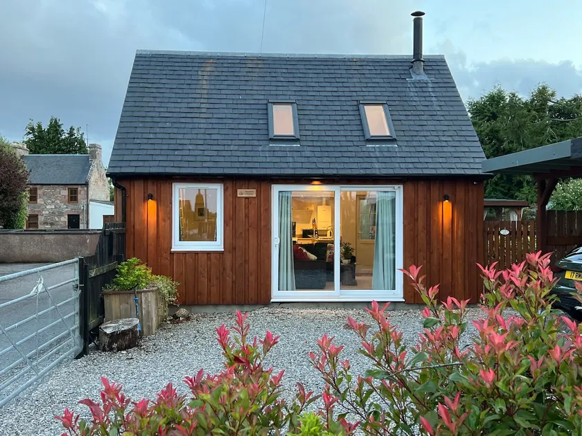 Waverley Chalet - Image 1