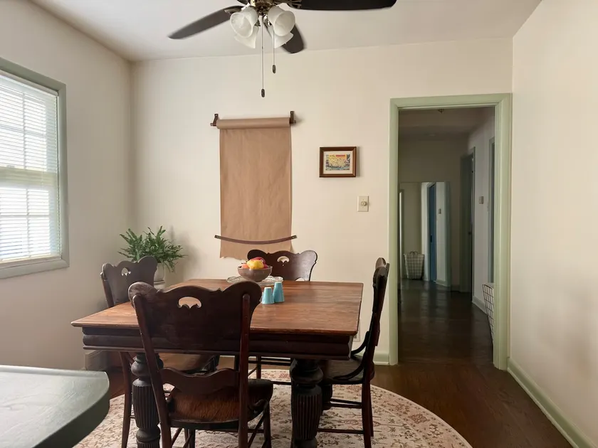 Cozy Cottage • Great Location + Espresso Bar - Image 1