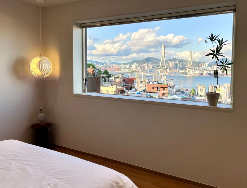 [Hae-mil] Busan Port Bridge View • Ocean View • Jacuzzi • Nintendo Switch • Board Game • Beam Projector - Image 1