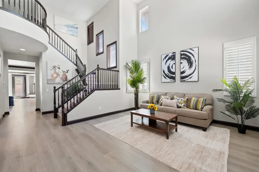 Victoria Gardens · 6BR/8 Beds · Family & Groups - Image 1