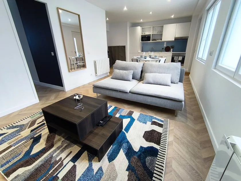 L'Azur ~ Spacious accommodation ~ Self check-in - Image 1