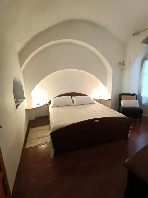 House of the Arches - Image 1