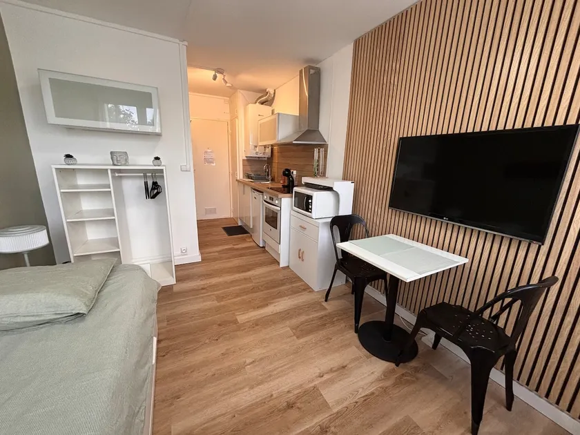 Renovated studio fiber +TV in a private residence - Image 1