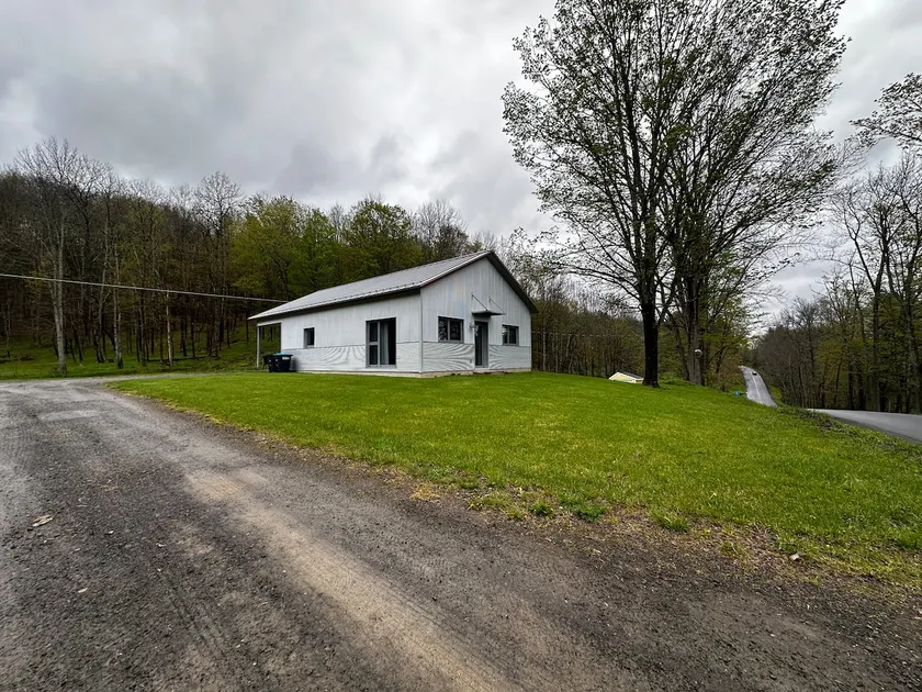 Silver Cabin - Image 1