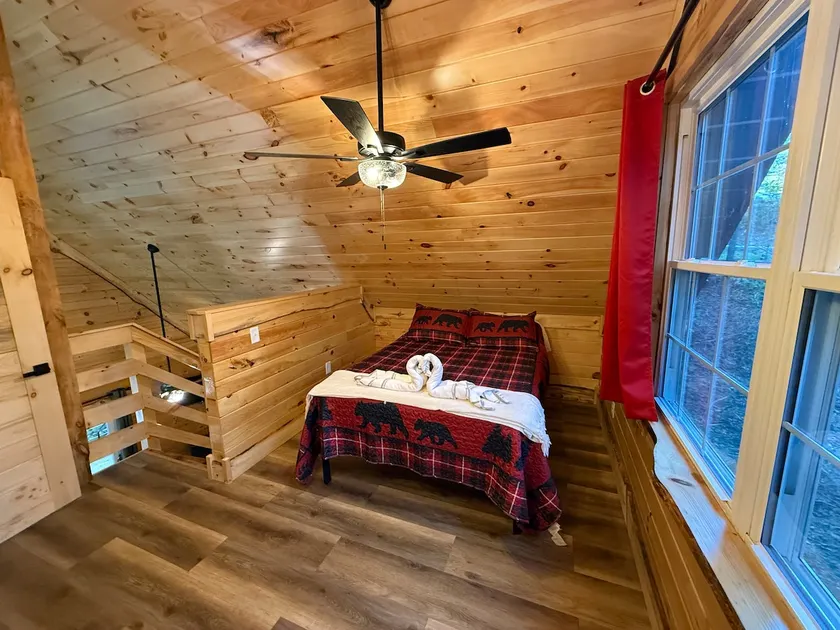 Brand New! Cozy Log Cabin, Hot Tub, fire pit! - Image 1