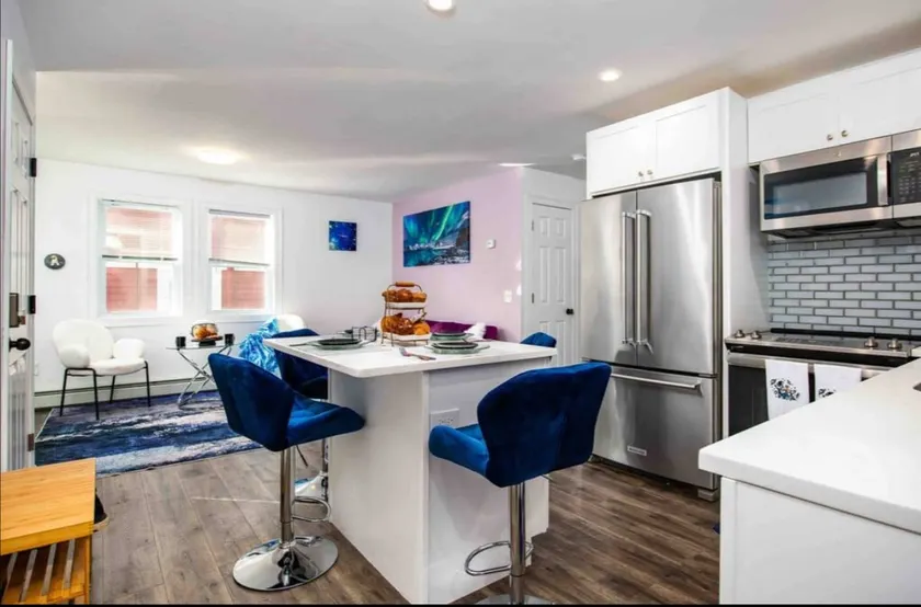 Modern 2BR/1BA Apartment in Providence - Image 1