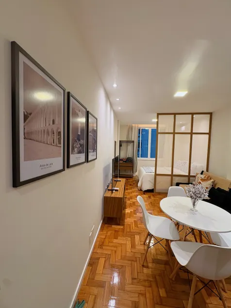 300 meters from Copacabana Beach - Image 1