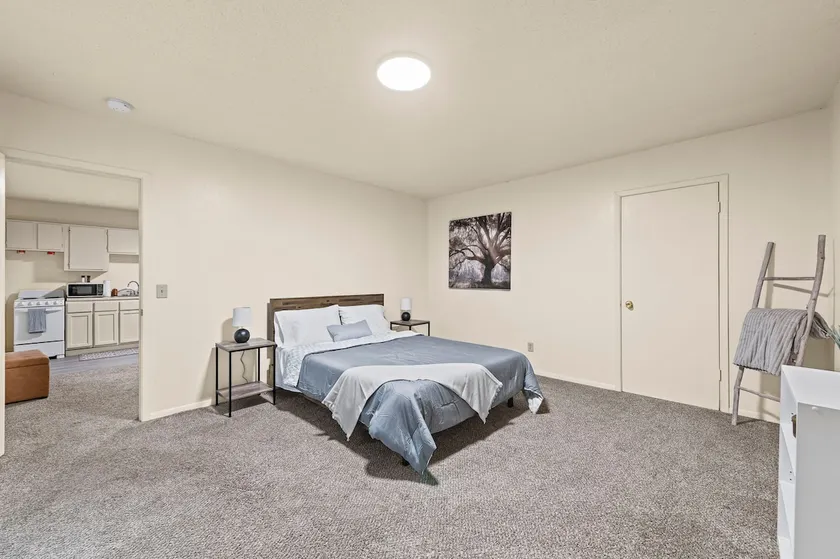 St. Joseph 1BR Apt W/ Workspace WiFi Near Downtown - Image 1
