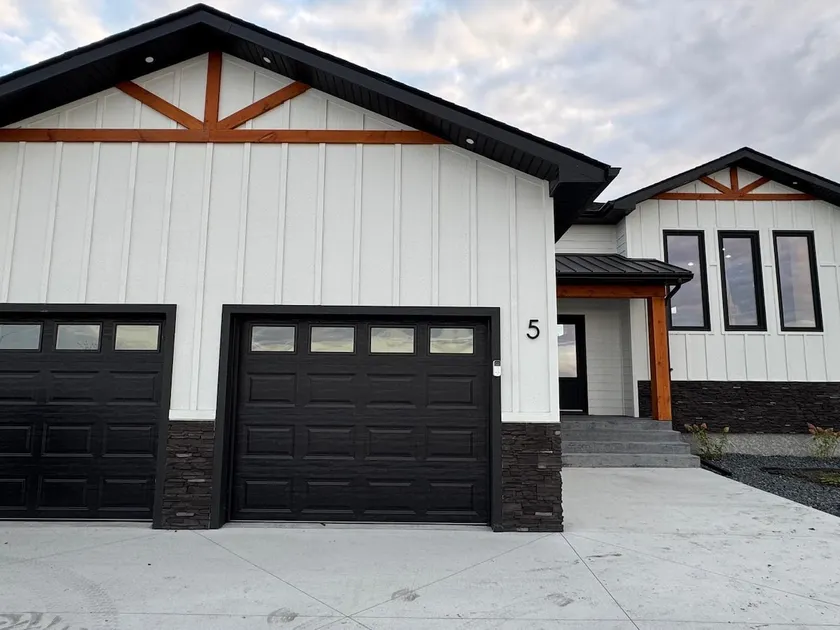 Entire Home in steinbach - Image 1