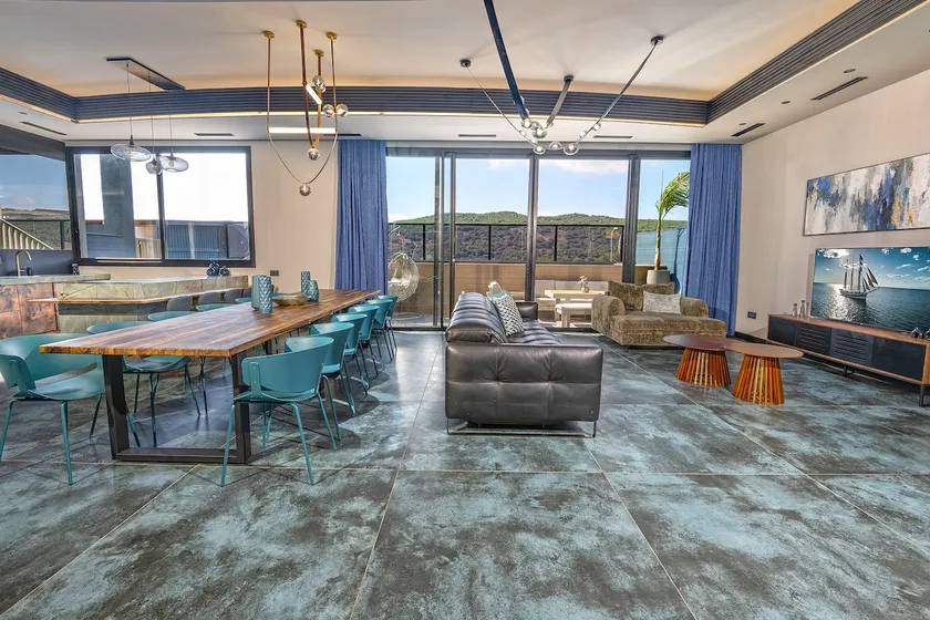 Naomi Boutique Suites - Image 1